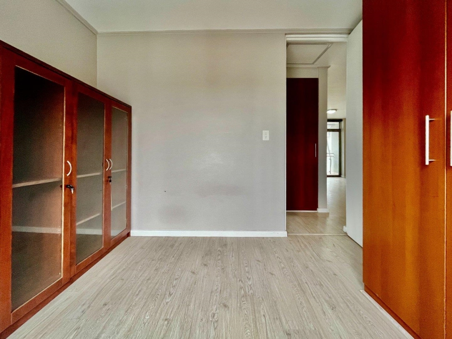 2 Bedroom Property for Sale in Claremont Upper Western Cape